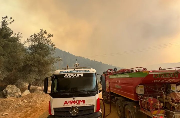 A Takımı’ndan Yangın Seferberliği