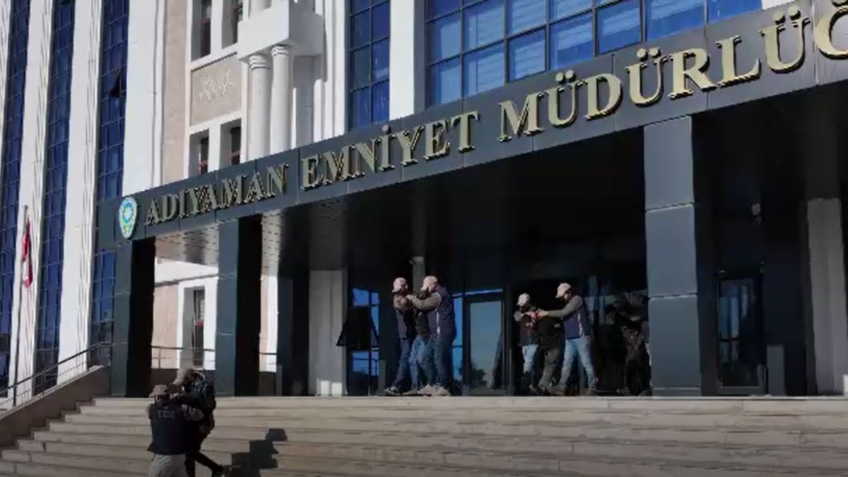 Adıyaman’da DEAŞ operasyonunda 2 kişi tutuklandı  - Videolu Haber