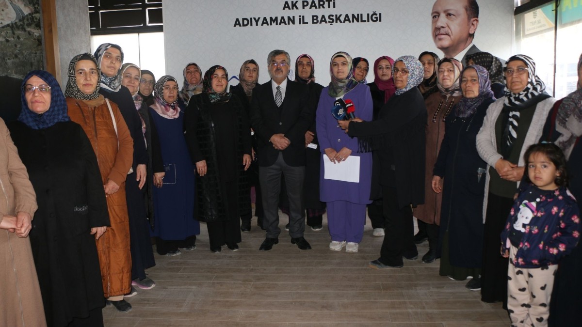 AK Parti Adıyaman İl Kadın Kolları: ‘Kadına yönelik şiddet asla kabul edilemez bir insanlık suçudur’  - Videolu Haber