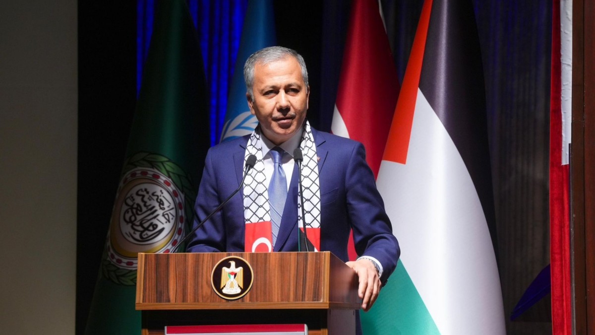 Bakan Yerlikaya: 'Ankara’da tefecilik ve yağma operasyonunda 25 şüpheli yakalandı'  - Videolu Haber