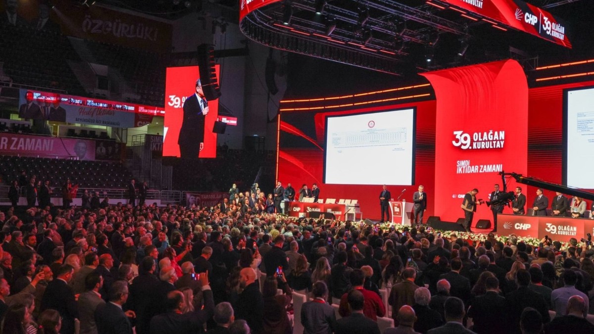CHP Kurultayı’nda “İktidar” mesajı: Özgür Özel 4. kez seçildi