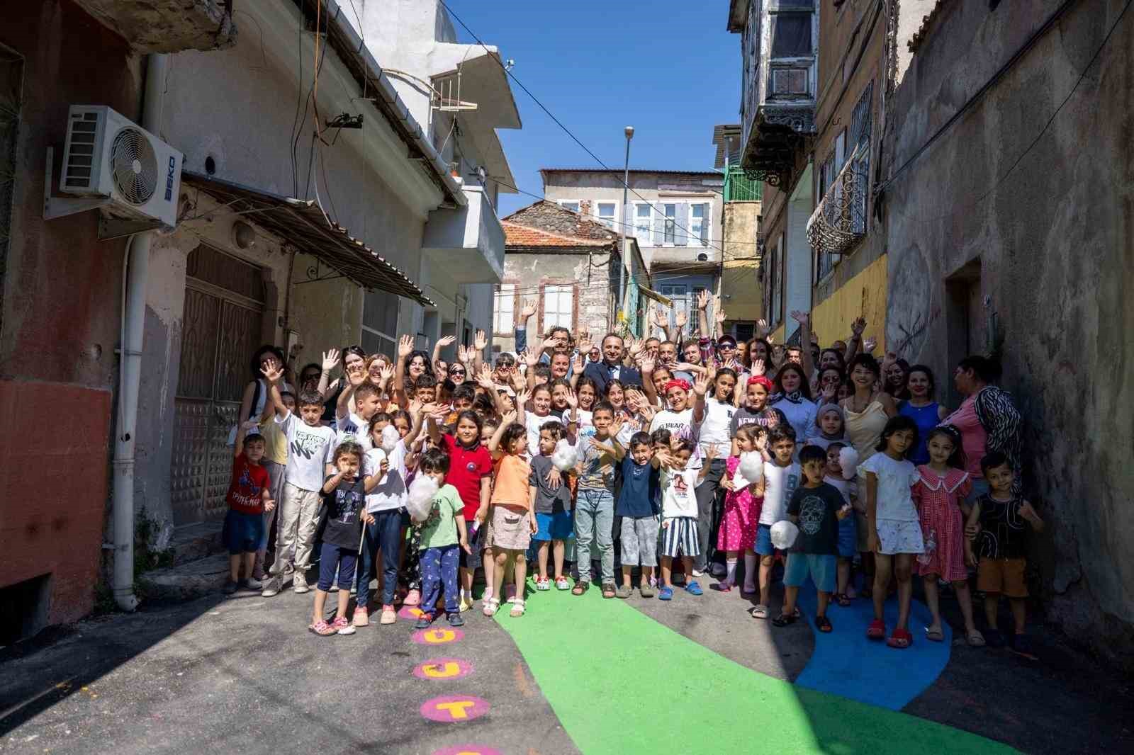 Çocukların hayalleri mahalleyi yeniden buluşturdu