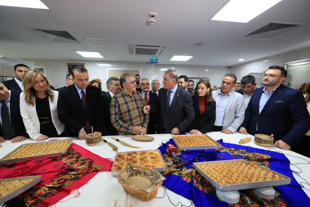 İstanbul Büyükşehir, Gençlik ve Meslek Eğitimine Yatırım Yapıyor