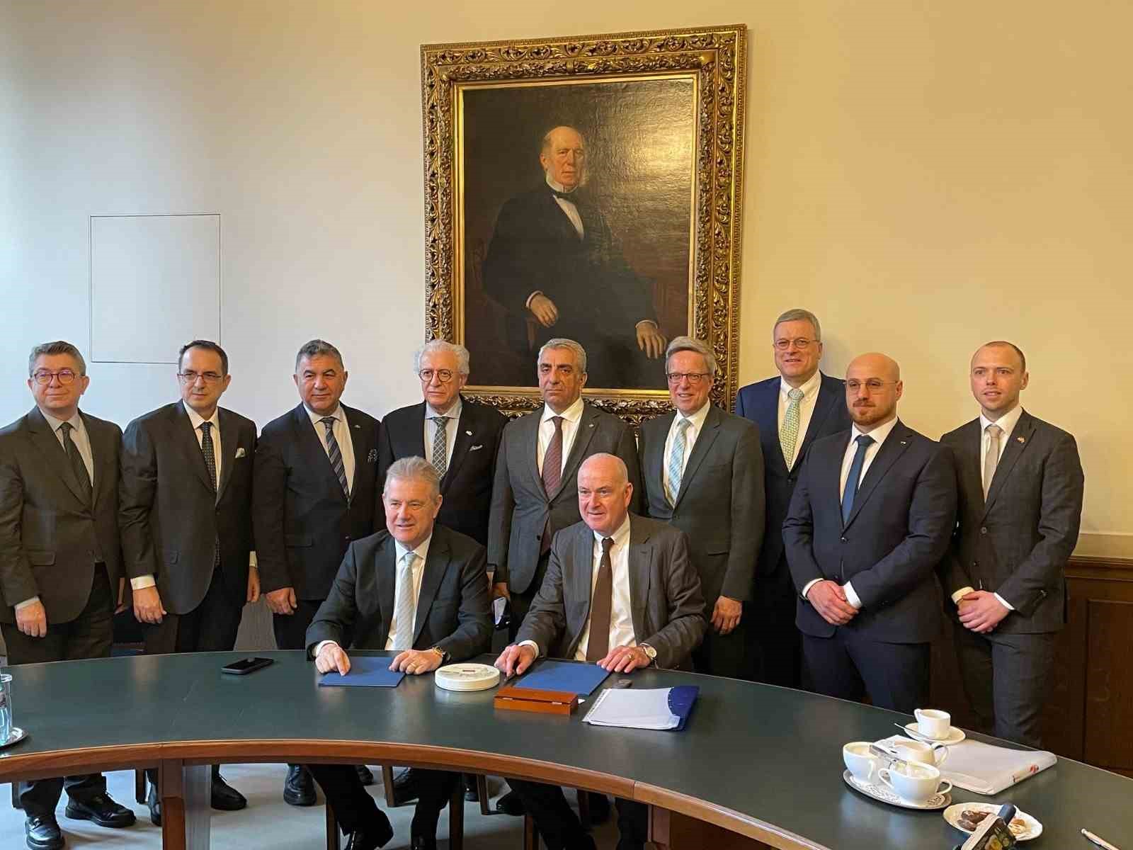 İzmir-Bremen hattında yoğun iş trafiği