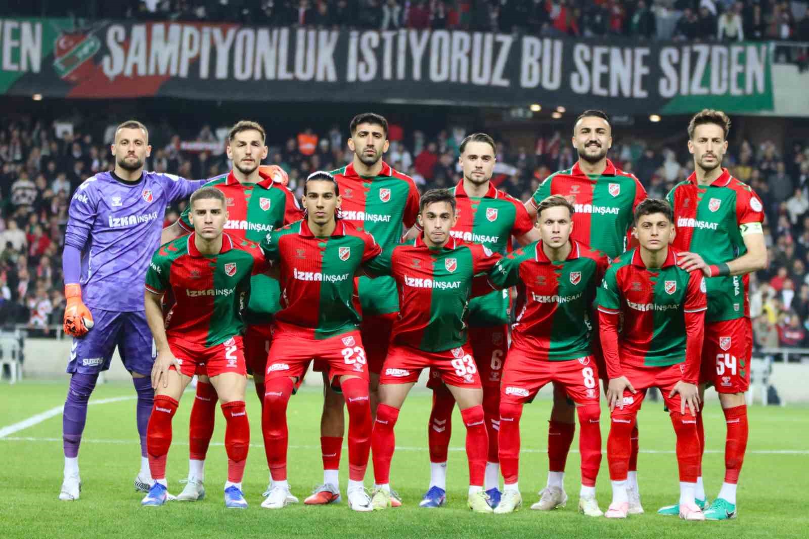 Karşıyaka, derbi galibiyetiyle çıkışını sürdürdü