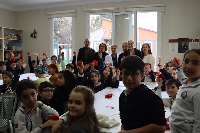 Maltepeli Öğrencilerden Üreten Engelliler Merkezi’ne Ziyaret