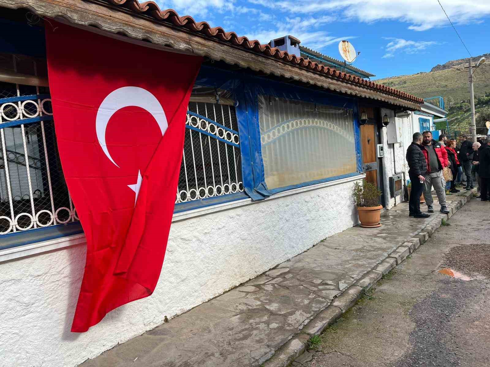 Şehit pilotun İzmir’deki evinde yas