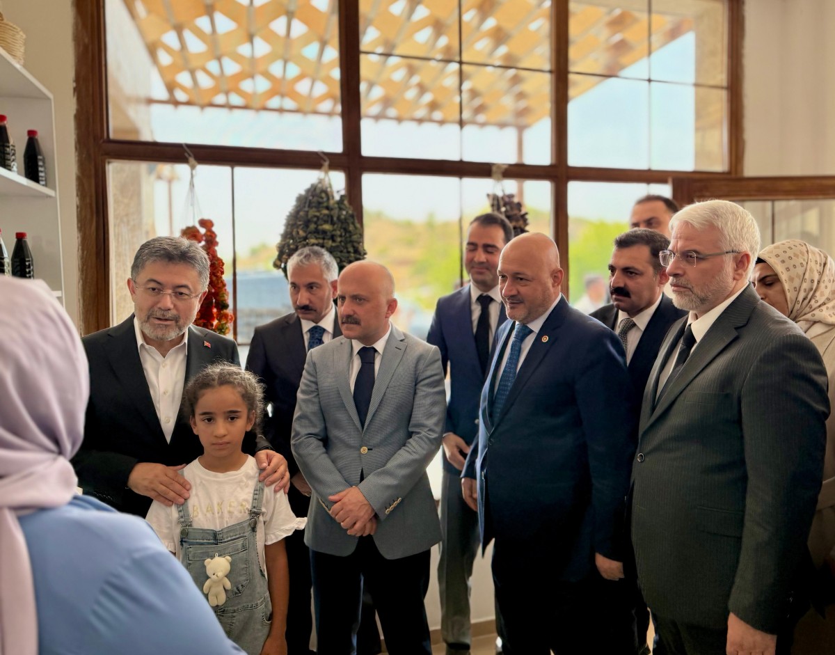 Tarım Bakanı Yumaklı’dan Adıyamanlı Emekçi Kadınlara Destek Ziyareti