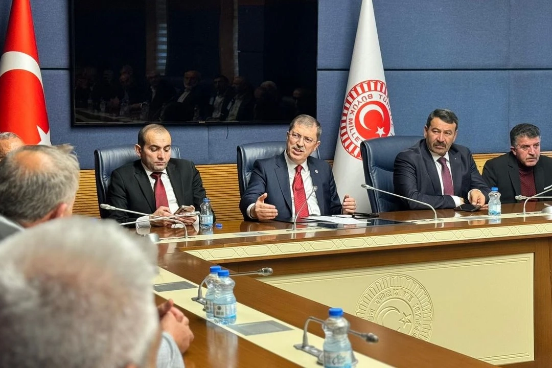 Tokatlı 70 Muhtar Gazi Meclis’te Buluştu